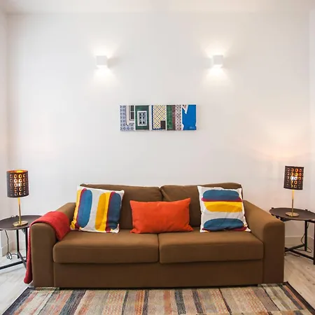 Typical And Cosy Апартаменти Лісабон