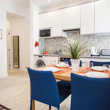 Typical And Cosy Апартаменти Лісабон