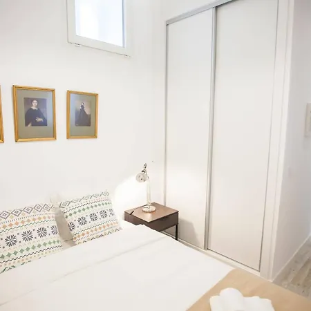 Апартаменти Santana Lovely Flat *